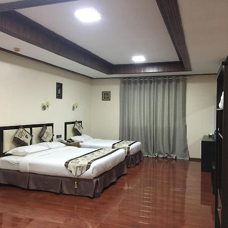 Hotel Yadanar Oo Mandalay Exterior photo