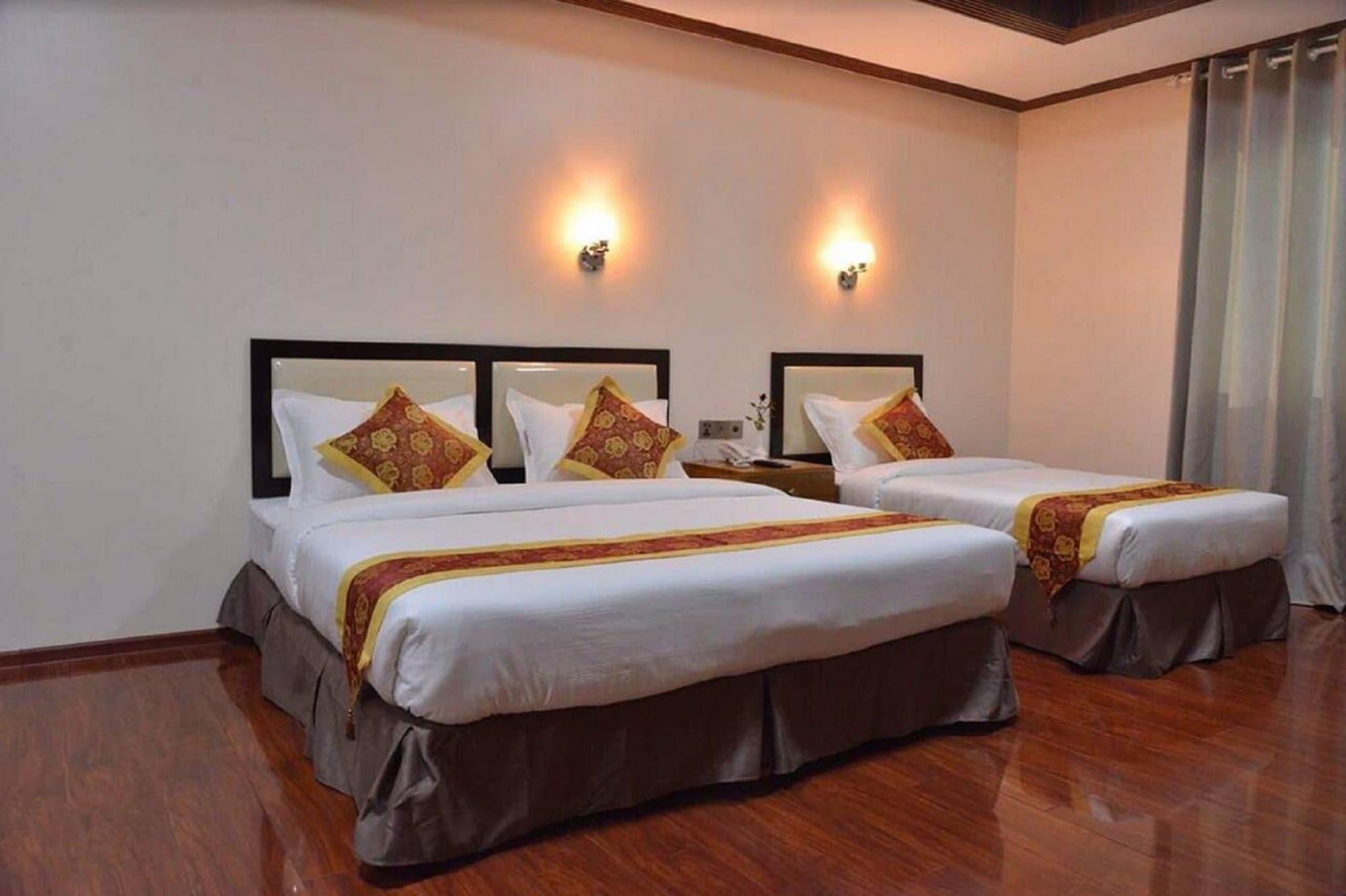 Hotel Yadanar Oo Mandalay Exterior photo