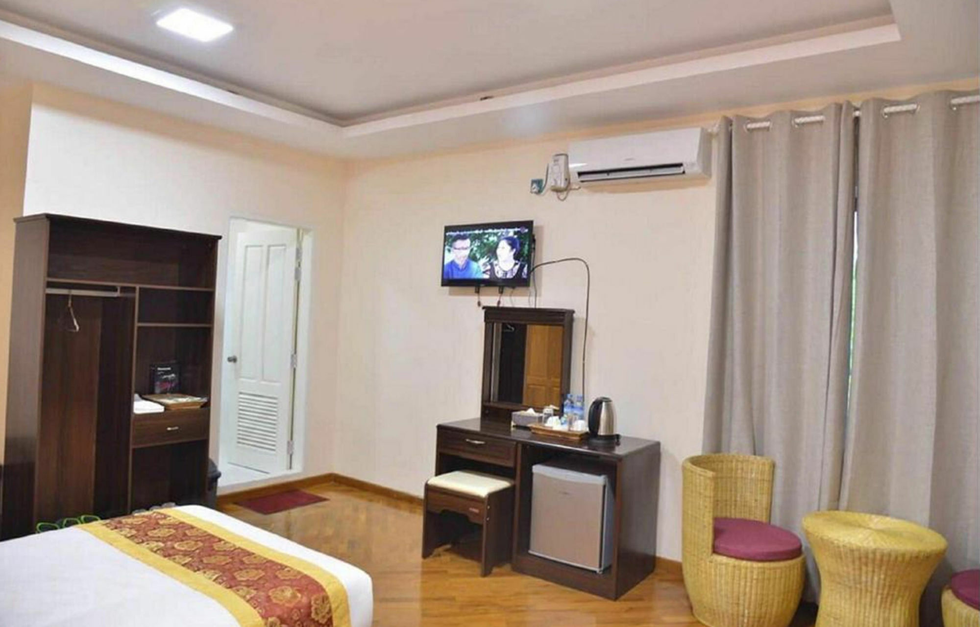 Hotel Yadanar Oo Mandalay Exterior photo